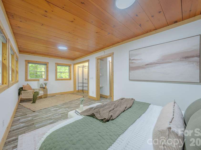 633 Kingdom Place, Zirconia, NC 28790.  MLS# CAR4425682, YatesRealty ID 51652. 
