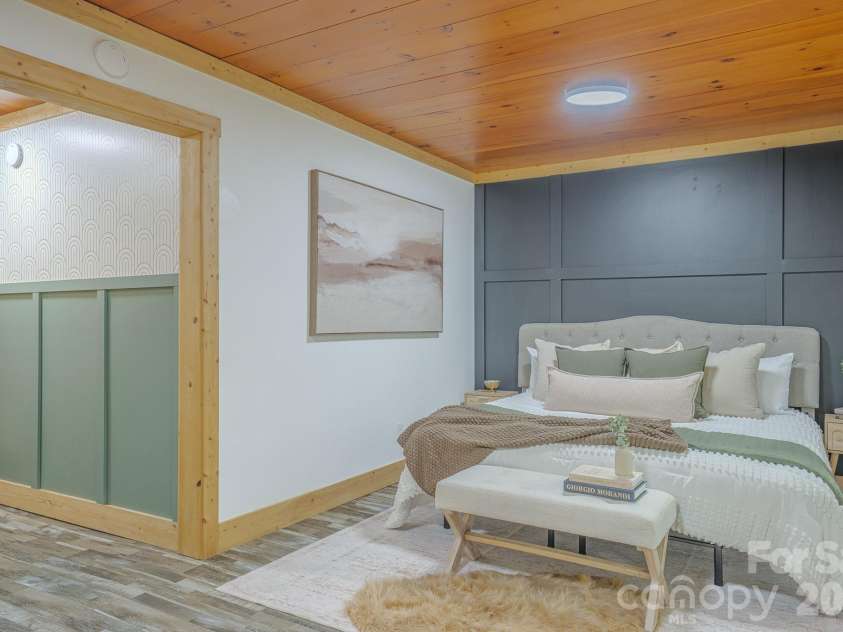 633 Kingdom Place, Zirconia, NC 28790.  MLS# CAR4425682, YatesRealty ID 51652. 