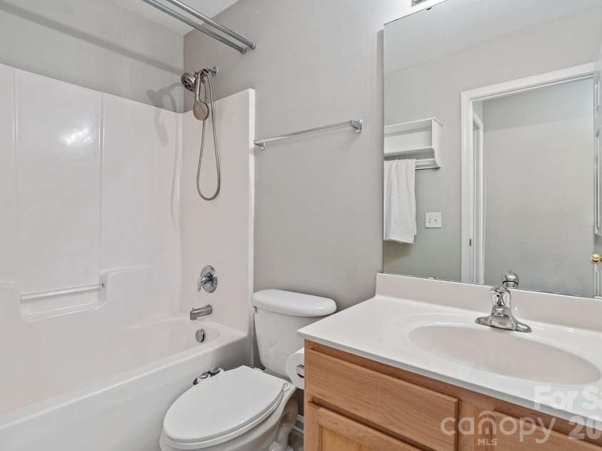 7702 Antique Circle, Waxhaw, NC 28173.  MLS# CAR4425605, YatesRealty ID 51653. 