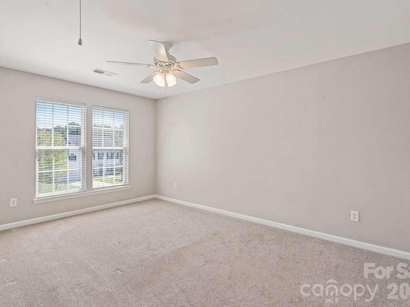 7702 Antique Circle, Waxhaw, NC 28173.  MLS# CAR4425605, YatesRealty ID 51653. 