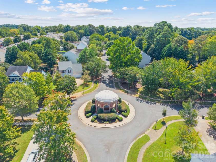 7702 Antique Circle, Waxhaw, NC 28173.  MLS# CAR4425605, YatesRealty ID 51653. 