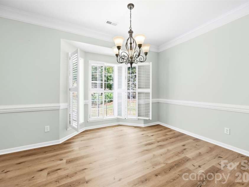 8709 Ellington Park Drive, Charlotte, NC 28277.  MLS# CAR4425738, YatesRealty ID 51656. Breakfast room with planation shutters