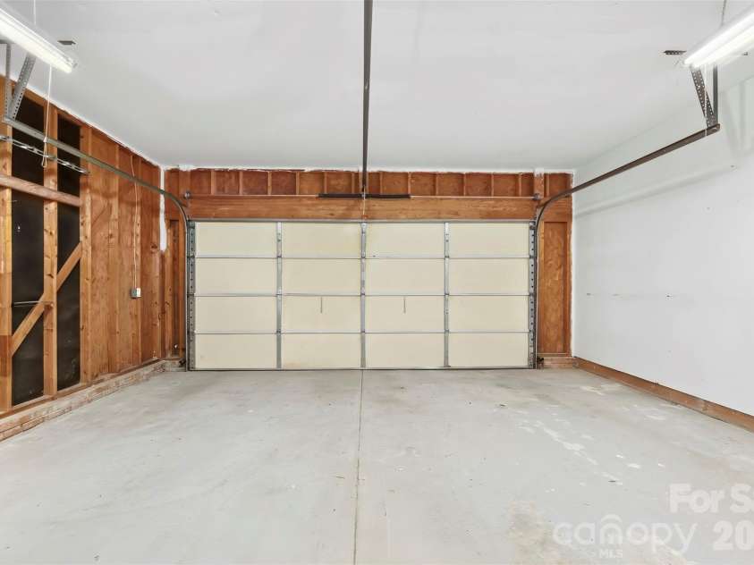 8709 Ellington Park Drive, Charlotte, NC 28277.  MLS# CAR4425738, YatesRealty ID 51656. Two car Garage