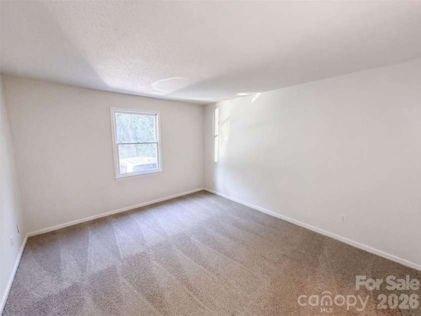 101 Carriage House Drive, Kannapolis, NC 28081.  MLS# CAR4426162, YatesRealty ID 51657. 