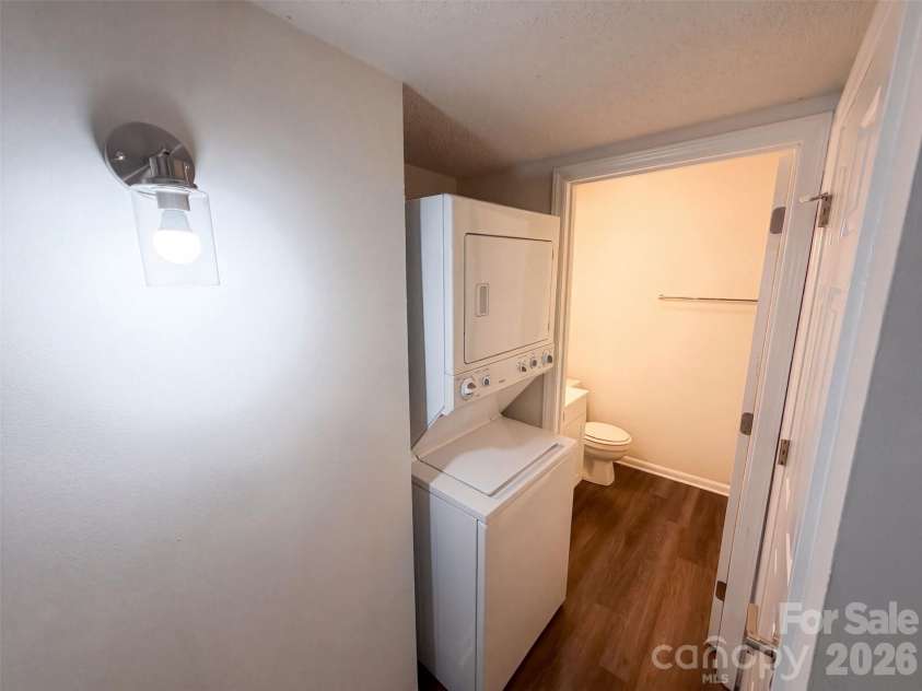 101 Carriage House Drive, Kannapolis, NC 28081.  MLS# CAR4426162, YatesRealty ID 51657. 