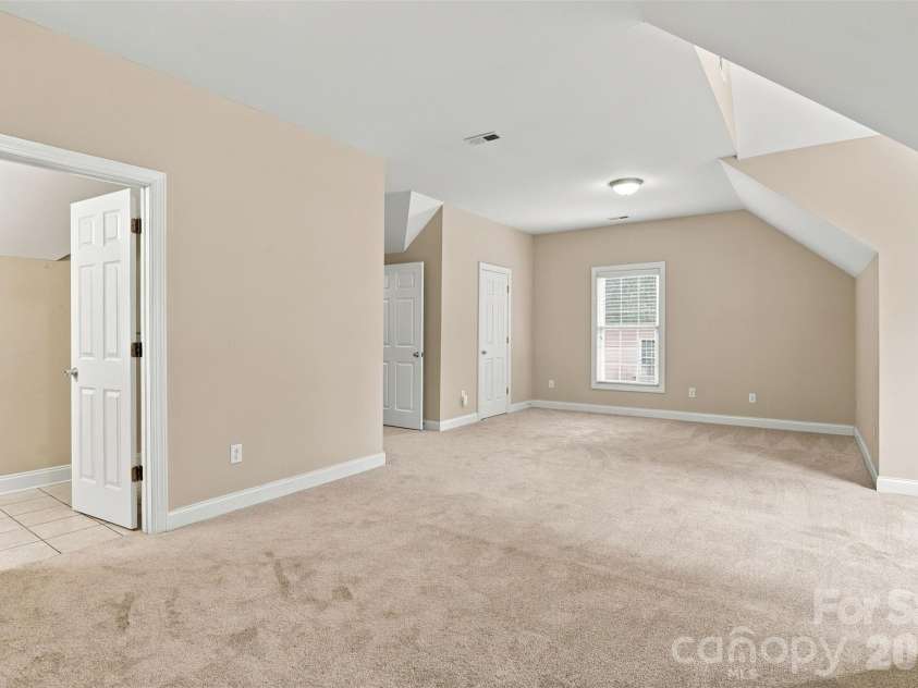 1524 Garrett Landen Drive, Clover, SC 29710.  MLS# CAR4418326, YatesRealty ID 51658. Bonus room has new carpet!