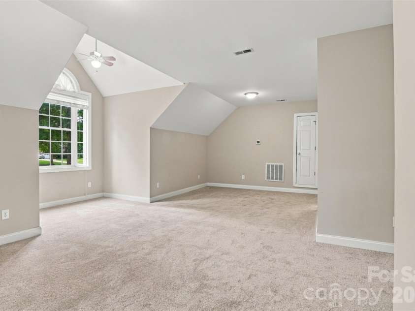 1524 Garrett Landen Drive, Clover, SC 29710.  MLS# CAR4418326, YatesRealty ID 51658. Bonus room has new carpet