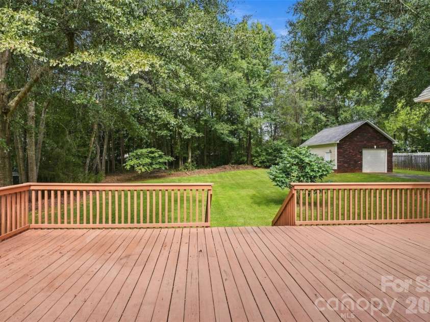 1524 Garrett Landen Drive, Clover, SC 29710.  MLS# CAR4418326, YatesRealty ID 51658. Expansive Back deck off the living room!