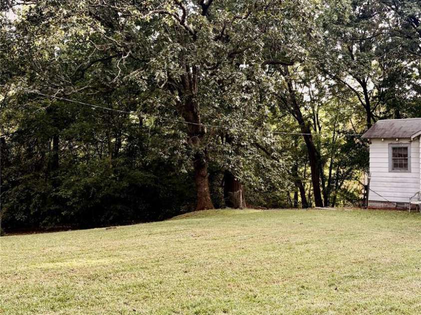 42 Sherwood Court, Concord, NC 28027.  MLS# CAR4424201, YatesRealty ID 51659. 