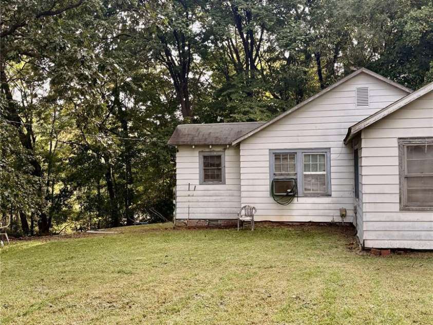 42 Sherwood Court, Concord, NC 28027.  MLS# CAR4424201, YatesRealty ID 51659. Sideview