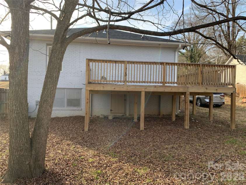 1020 Concord Avenue, Monroe, NC 28110.  MLS# CAR4359871, YatesRealty ID 5166. 