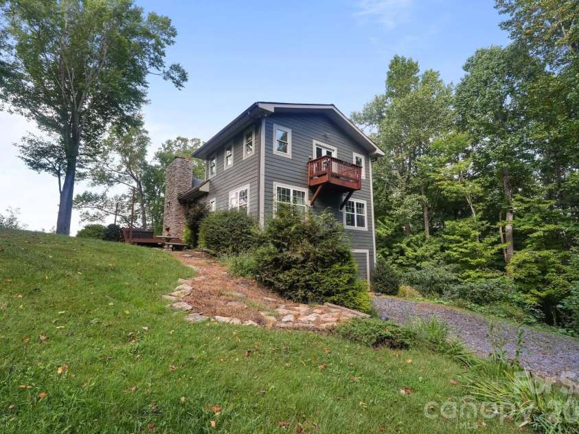 558 Perri Creek Way, Warrensville, NC 28693.  MLS# CAR4426128, YatesRealty ID 51660. 