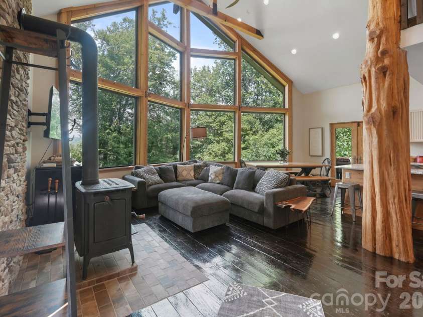 558 Perri Creek Way, Warrensville, NC 28693.  MLS# CAR4426128, YatesRealty ID 51660. 