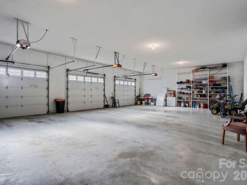 2159 Mingus Lane, York, SC 29745.  MLS# CAR4426084, YatesRealty ID 51661. 3 car garage