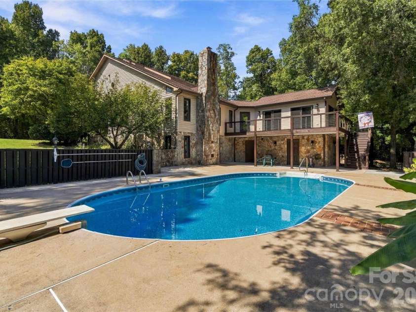 445 Pendergrass Road, York, SC 29745.  MLS# CAR4419989, YatesRealty ID 51662. 