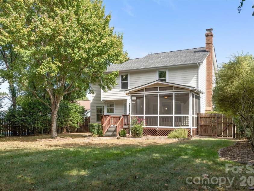 6818 Millingden Court, Charlotte, NC 28277.  MLS# CAR4426107, YatesRealty ID 51663. Fenced Backyard