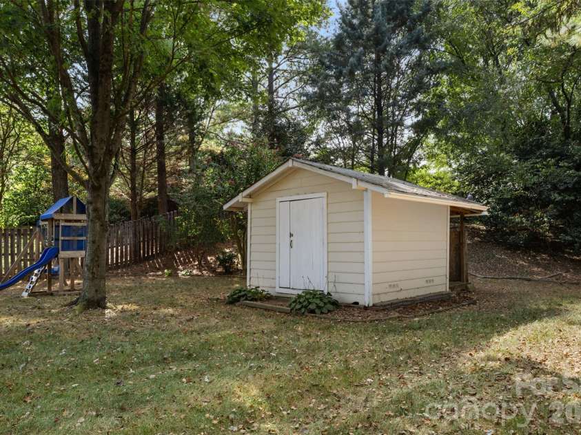 6818 Millingden Court, Charlotte, NC 28277.  MLS# CAR4426107, YatesRealty ID 51663. Storage Building