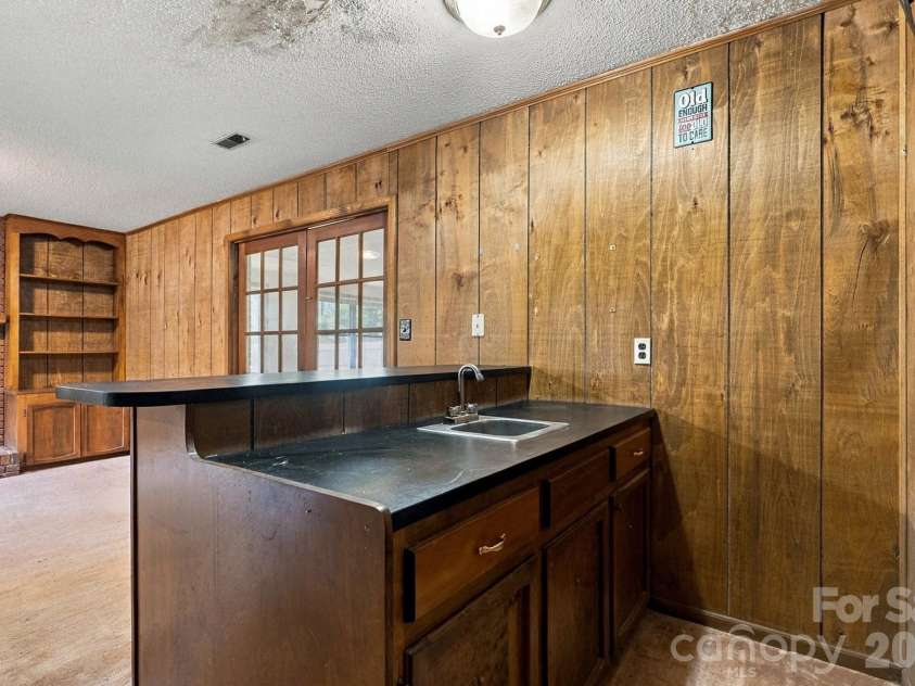 2116 Deepwood Court, Gastonia, NC 28054.  MLS# CAR4416884, YatesRealty ID 51664. 