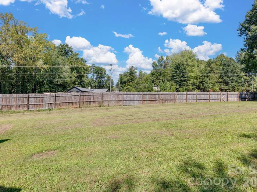 2116 Deepwood Court, Gastonia, NC 28054.  MLS# CAR4416884, YatesRealty ID 51664. 