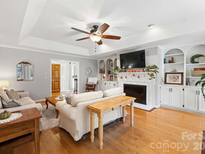 206 Woodridge Drive, Belmont, NC 28012.  MLS# CAR4423784, YatesRealty ID 51665. 