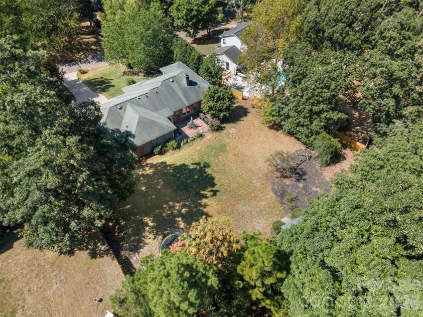 206 Woodridge Drive, Belmont, NC 28012.  MLS# CAR4423784, YatesRealty ID 51665. 