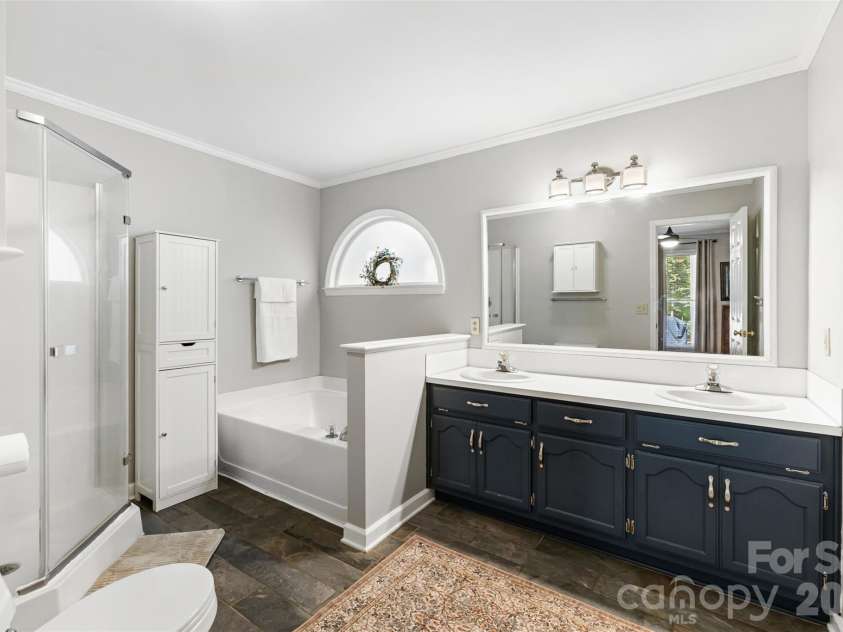 206 Woodridge Drive, Belmont, NC 28012.  MLS# CAR4423784, YatesRealty ID 51665. Primary bathroom