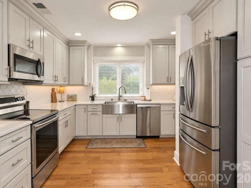 3789 Rock Bridge Drive, Conover, NC 28613.  MLS# CAR4426127, YatesRealty ID 51667. 