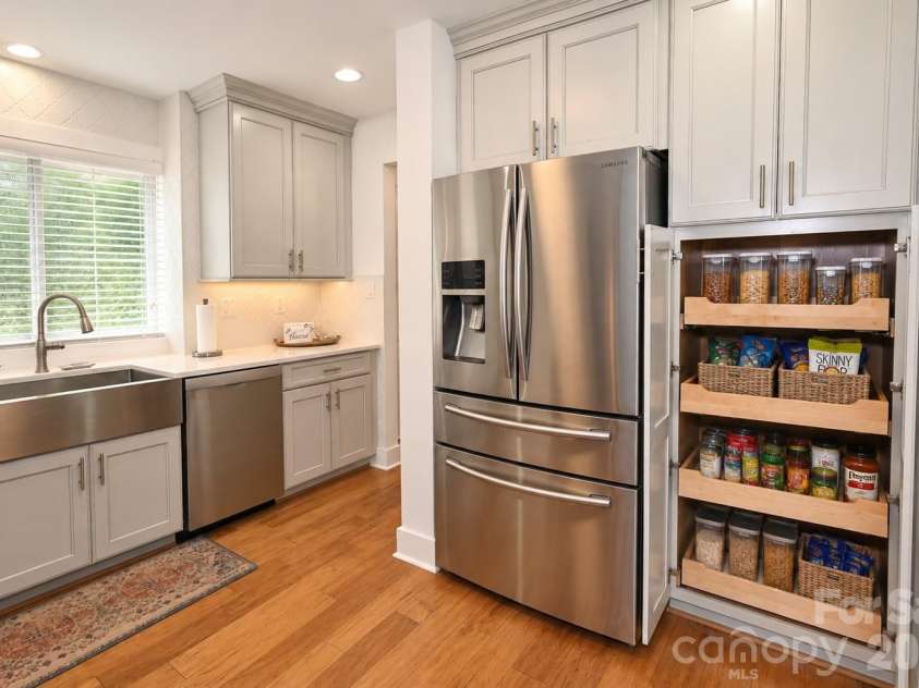 3789 Rock Bridge Drive, Conover, NC 28613.  MLS# CAR4426127, YatesRealty ID 51667. 