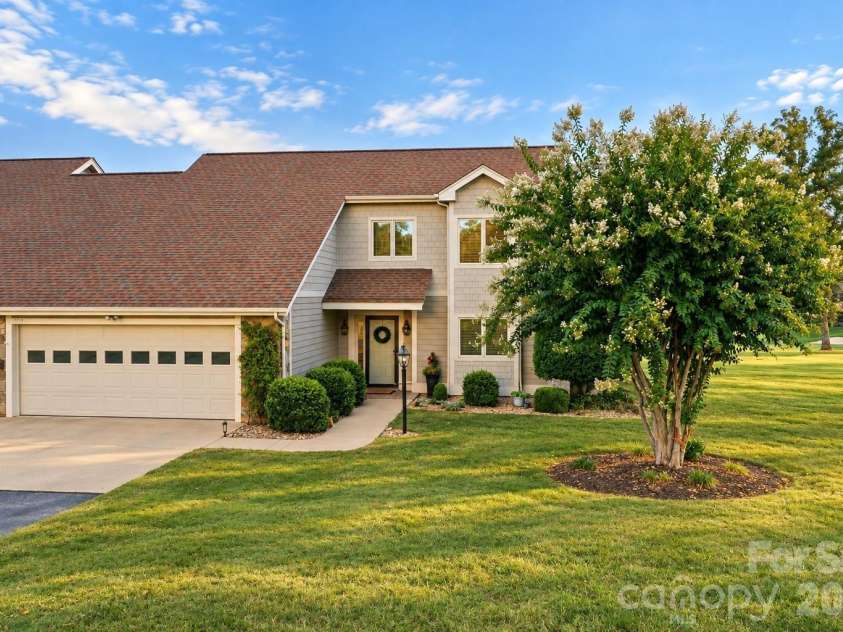 3789 Rock Bridge Drive, Conover, NC 28613.  MLS# CAR4426127, YatesRealty ID 51667. 