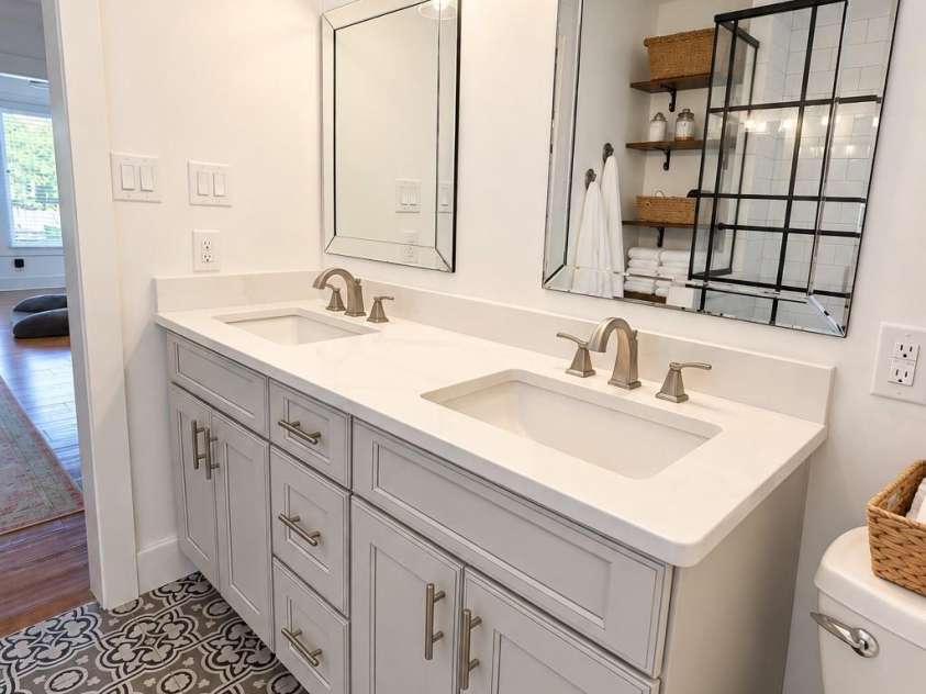 3789 Rock Bridge Drive, Conover, NC 28613.  MLS# CAR4426127, YatesRealty ID 51667. Primary Bathroom