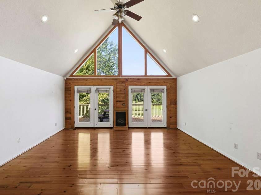 134 Raleigh Drive, Lake Lure, NC 28746.  MLS# CAR4423634, YatesRealty ID 51670. 