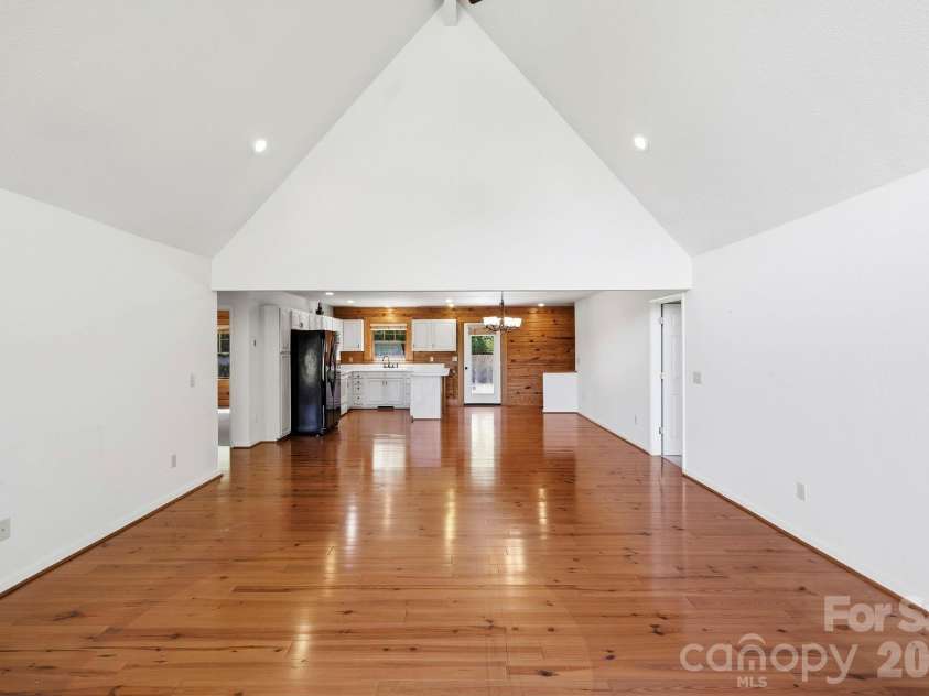 134 Raleigh Drive, Lake Lure, NC 28746.  MLS# CAR4423634, YatesRealty ID 51670. 