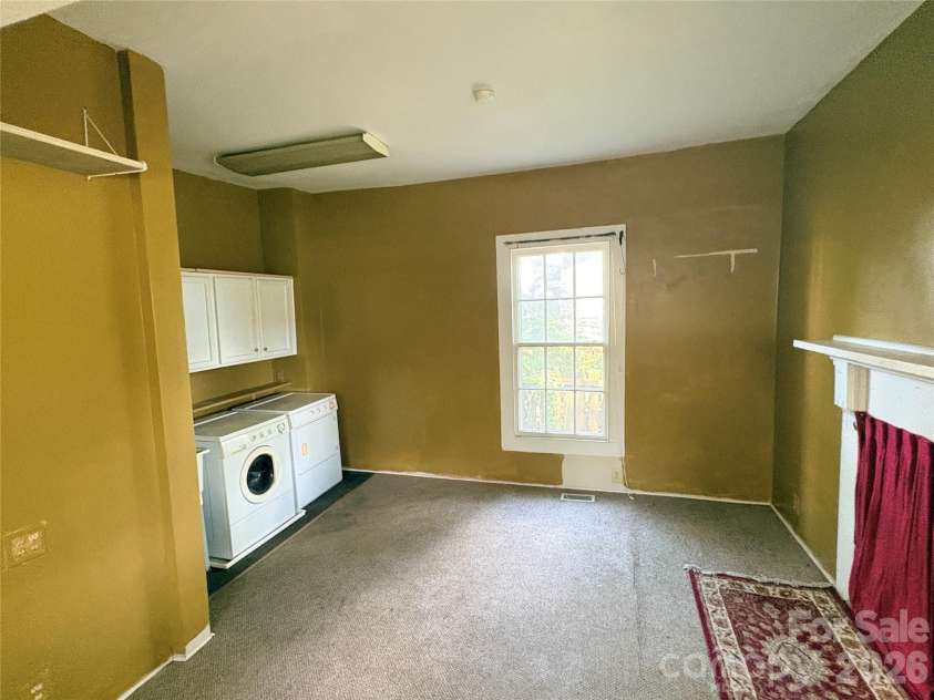 123 York Street, Chester, SC 29706.  MLS# CAR4426101, YatesRealty ID 51671. Laundry Area