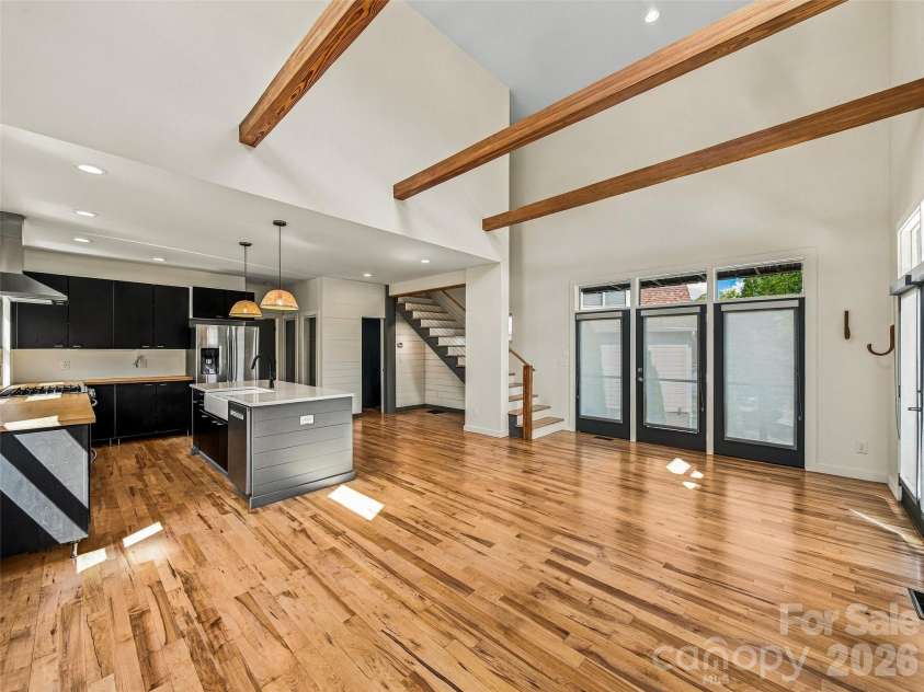 26 Blalock Avenue, Asheville, NC 28803.  MLS# CAR4425390, YatesRealty ID 51672. 
