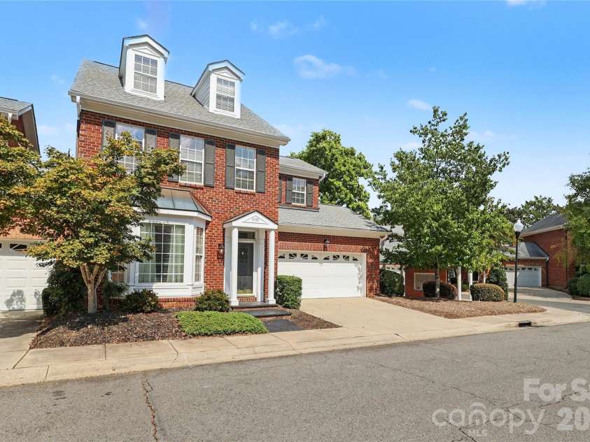 9150 Bonnie Briar Circle, Charlotte, NC 28277.  MLS# CAR4424518, YatesRealty ID 51674. 