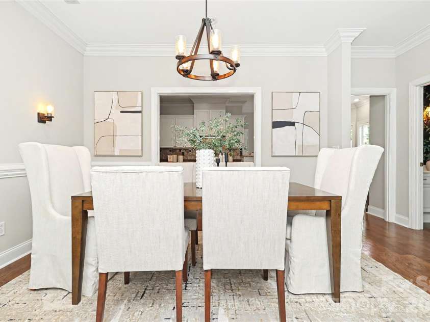 9150 Bonnie Briar Circle, Charlotte, NC 28277.  MLS# CAR4424518, YatesRealty ID 51674. 