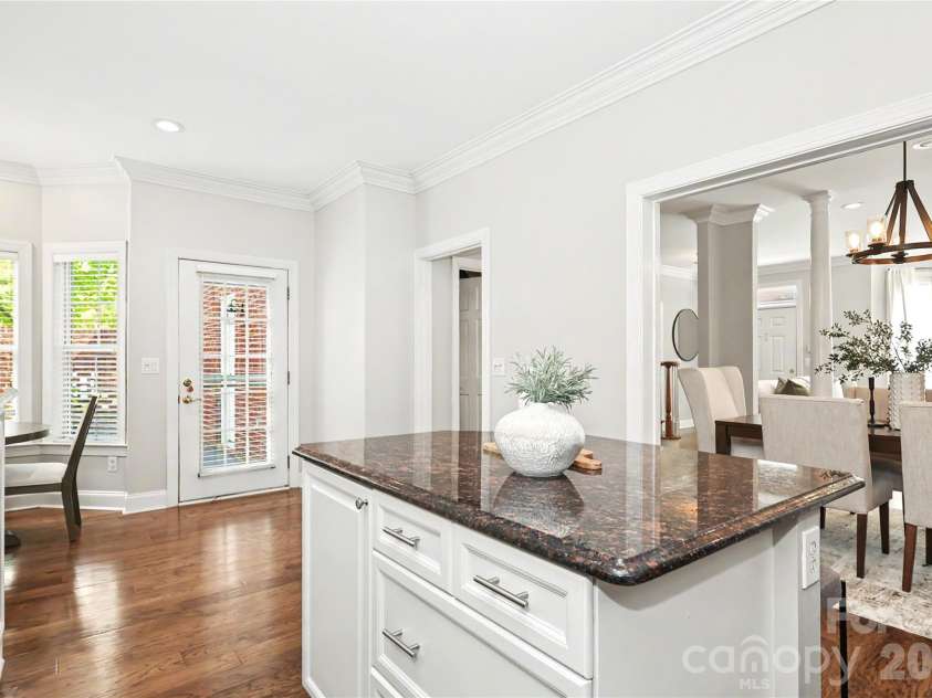 9150 Bonnie Briar Circle, Charlotte, NC 28277.  MLS# CAR4424518, YatesRealty ID 51674. 