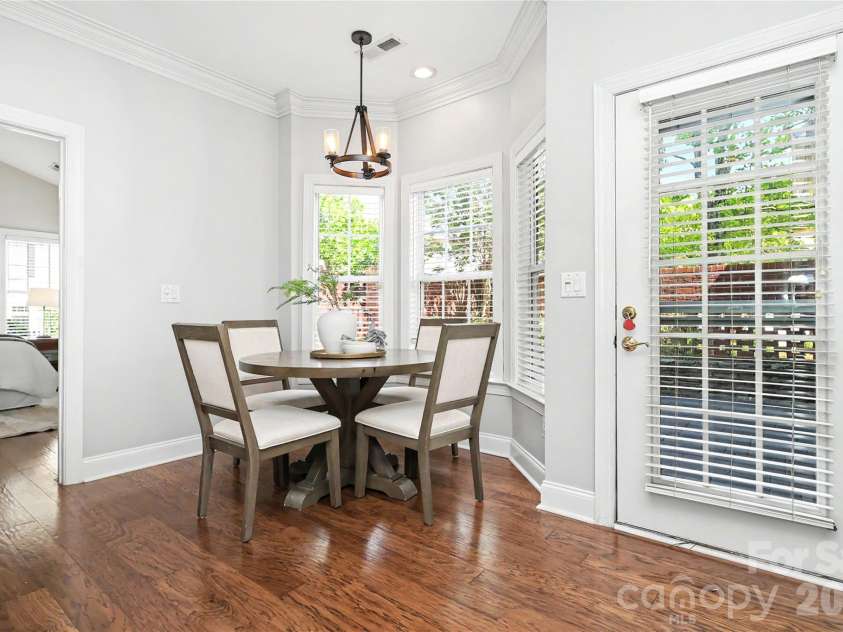 9150 Bonnie Briar Circle, Charlotte, NC 28277.  MLS# CAR4424518, YatesRealty ID 51674. 