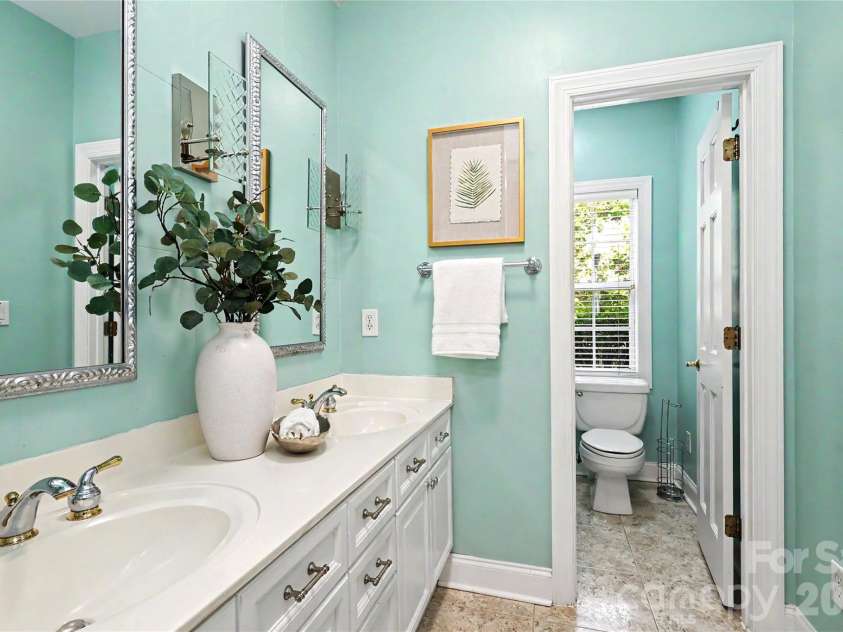 9150 Bonnie Briar Circle, Charlotte, NC 28277.  MLS# CAR4424518, YatesRealty ID 51674. 