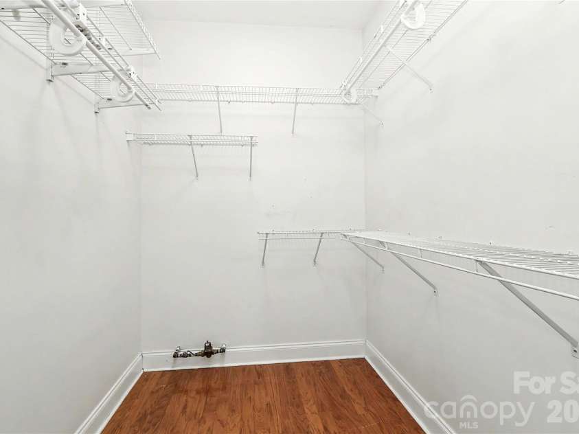 9150 Bonnie Briar Circle, Charlotte, NC 28277.  MLS# CAR4424518, YatesRealty ID 51674. 