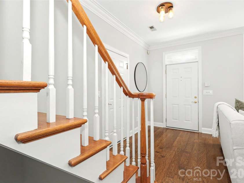 9150 Bonnie Briar Circle, Charlotte, NC 28277.  MLS# CAR4424518, YatesRealty ID 51674. 