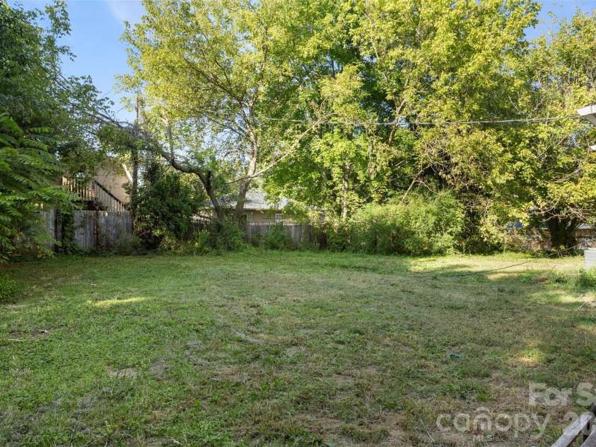 2217 Story Street, Lincolnton, NC 28092.  MLS# CAR4426057, YatesRealty ID 51678. 