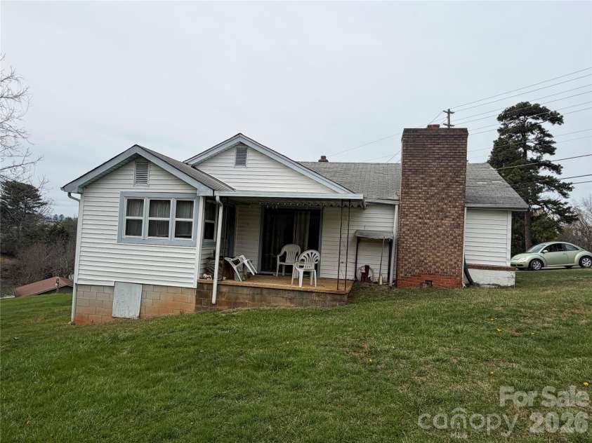 72 Alexander Road, Weaverville, NC 28787.  MLS# CAR4359691, YatesRealty ID 5168. 