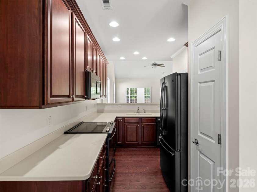 16 Stonebury Drive, Arden, NC 28704.  MLS# CAR4425932, YatesRealty ID 51681. Kitchen