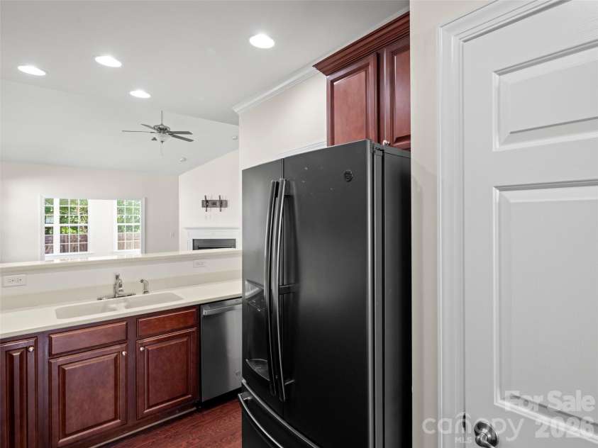 16 Stonebury Drive, Arden, NC 28704.  MLS# CAR4425932, YatesRealty ID 51681. Kitchen/Pantry