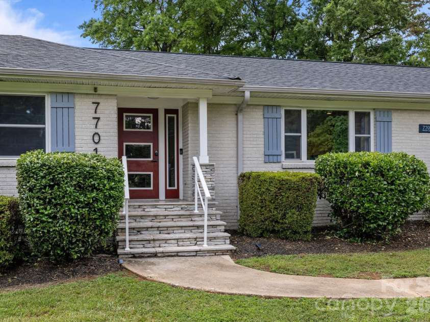 7701 Shady Lane, Charlotte, NC 28215.  MLS# CAR4416535, YatesRealty ID 51683. 