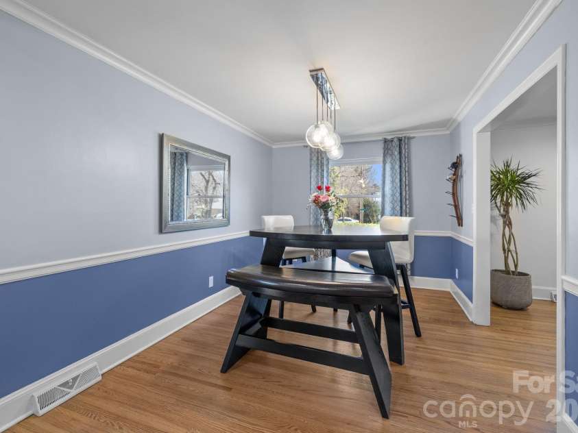 7701 Shady Lane, Charlotte, NC 28215.  MLS# CAR4416535, YatesRealty ID 51683. 