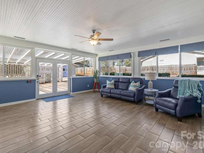 7701 Shady Lane, Charlotte, NC 28215.  MLS# CAR4416535, YatesRealty ID 51683. 