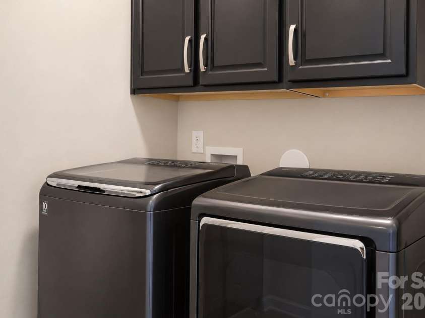 4679 Yarrow Street, Rock Hill, SC 29732.  MLS# CAR4420526, YatesRealty ID 51686. Laundry