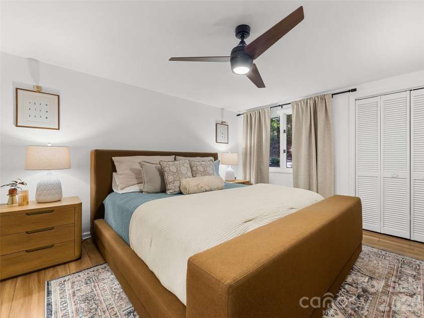16 Cedarwood Drive, Asheville, NC 28803.  MLS# CAR4425440, YatesRealty ID 51688. 